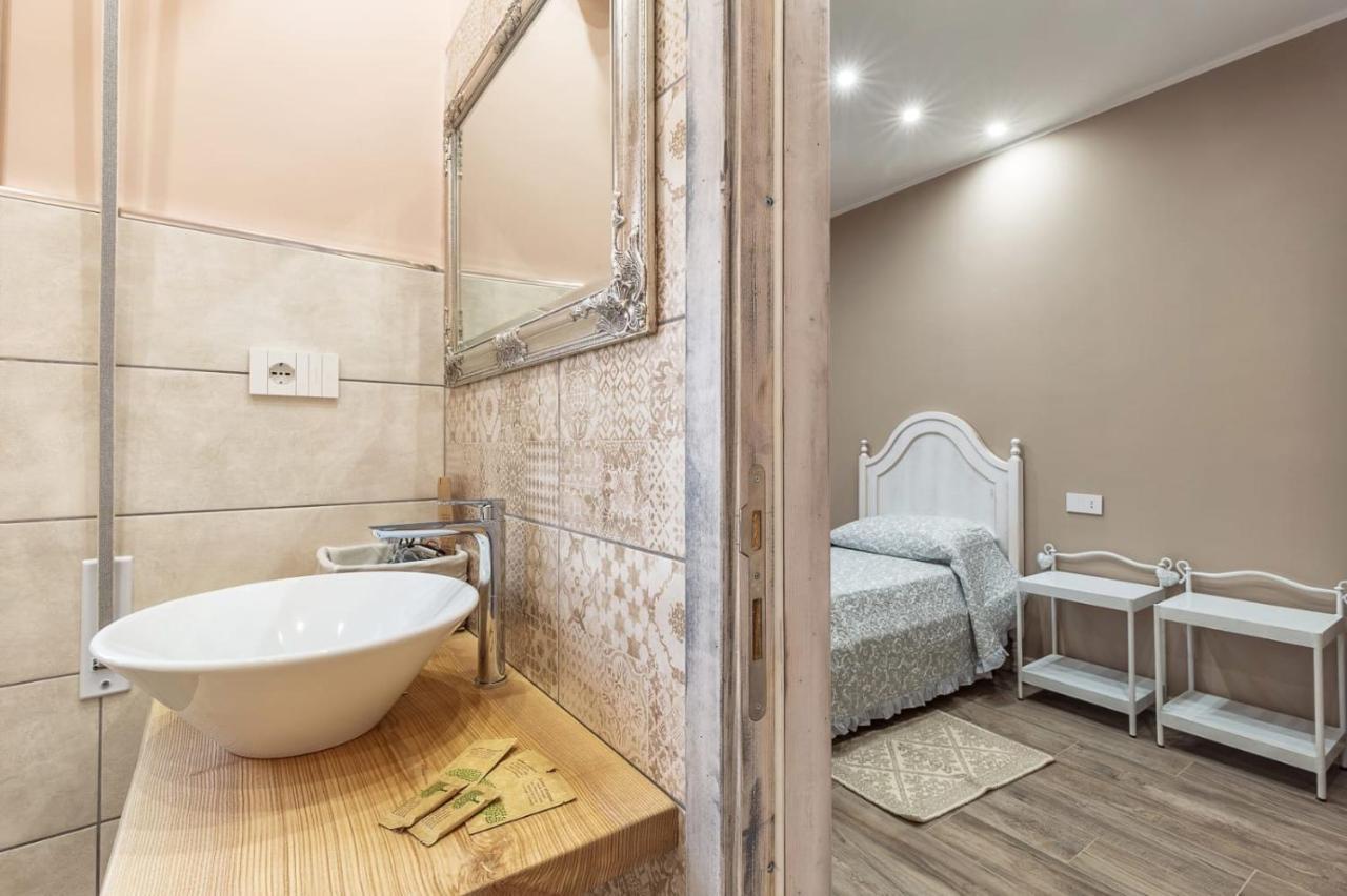 B&B Da Chiara Tortolì Εξωτερικό φωτογραφία